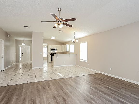 5th image of 12825 Jordan Blair Ct