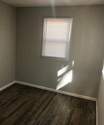 4th image of 10829 Fremont Ave