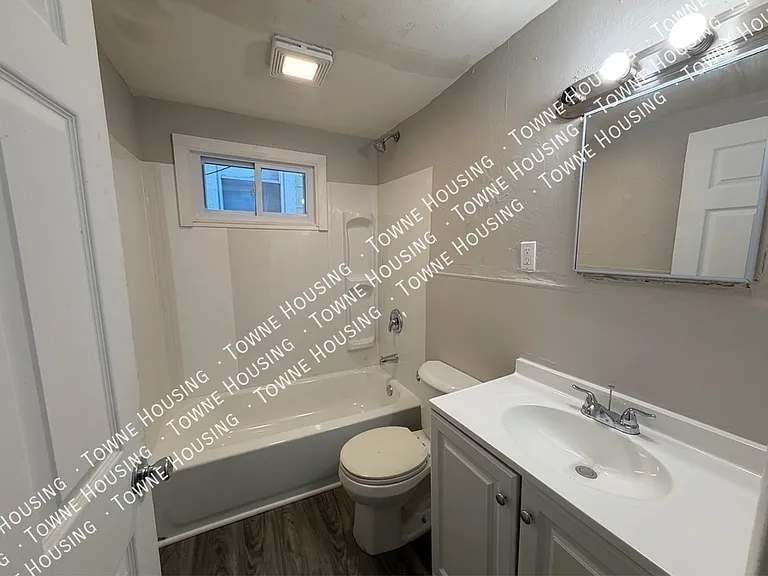 256 14th St #1 — Photo 14