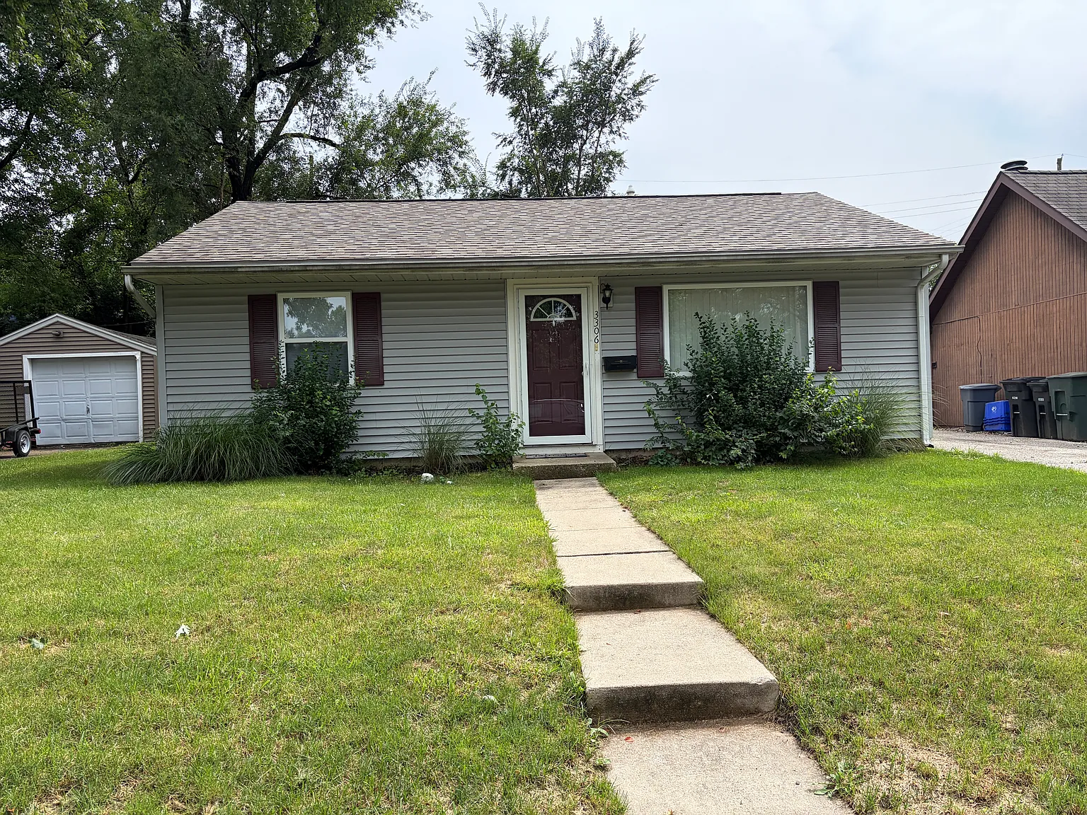 3 bed, 1224 sqft, $2,000 — Photo 1