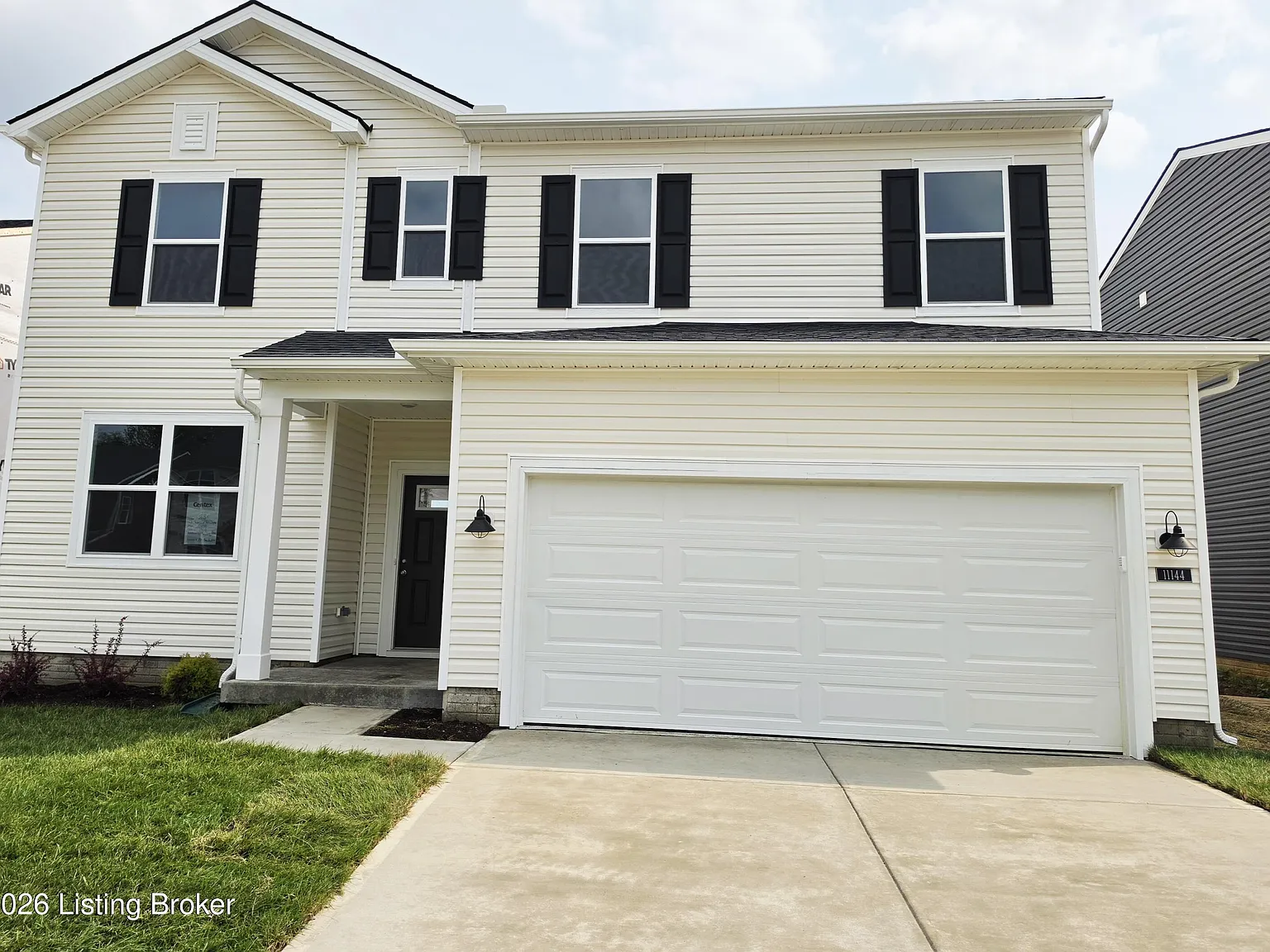 4 bed, 2.5 bath, 2265 sqft, $2,600 — Photo 1