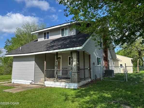 204 S 2nd St, Sarcoxie, MO 64862