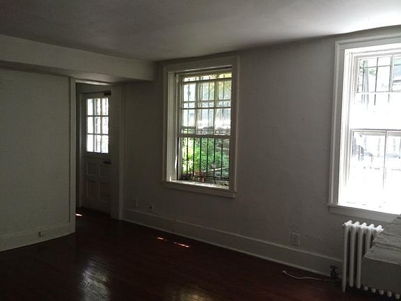 3rd image of 731 Greenwich St #J48b