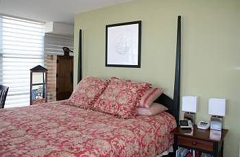 4th image of 175 W Saint James St Unit 112