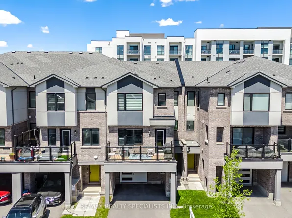 510 Bellflower Ct, Milton, ON L9E 1W4