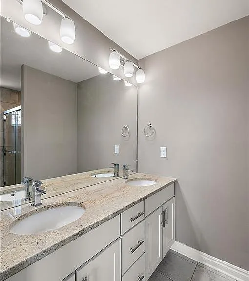 2877 Hartwick Dr — Photo 37