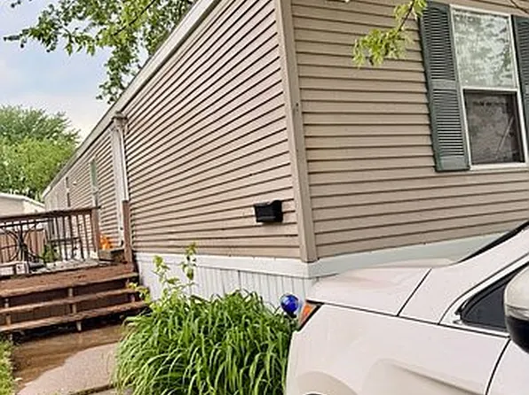 673 Lafferty Dr, Rochester Hills, MI 48307