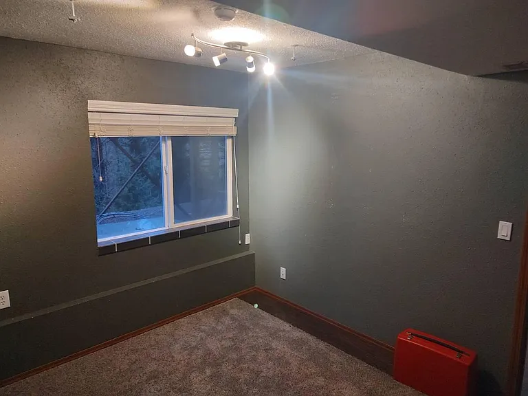12800 NW Bishop Rd — Photo 7