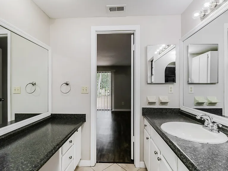 8499 Vicksburg Rd — Photo 11