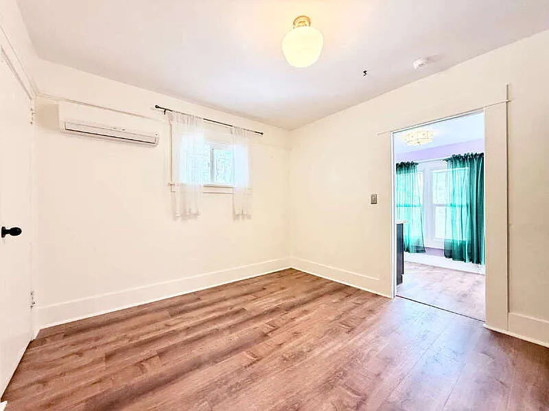 Studio, 1.0 bath, 450 sqft, $1,400 — Photo 4