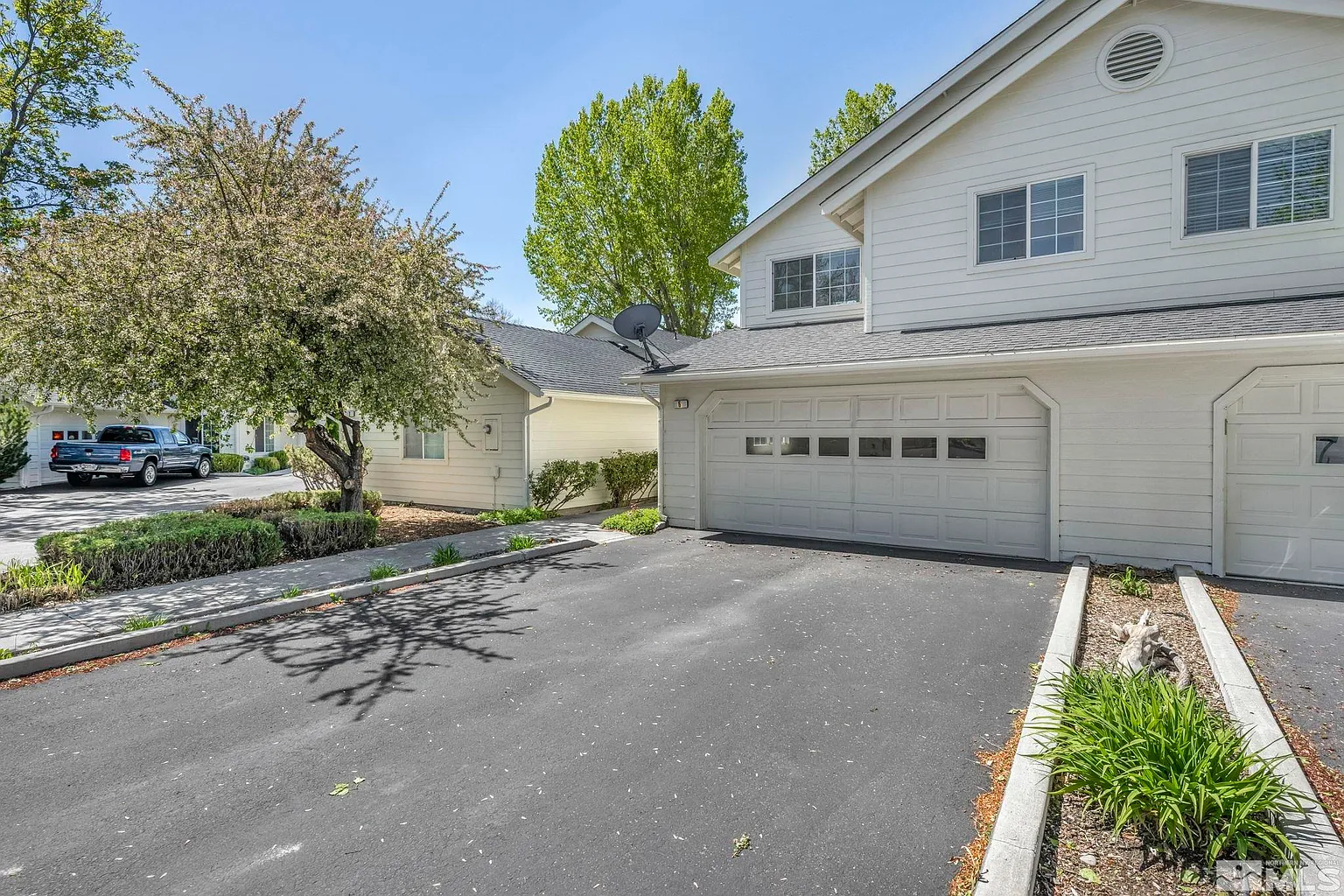 1179 Cottonwood St APT 6 photo 1