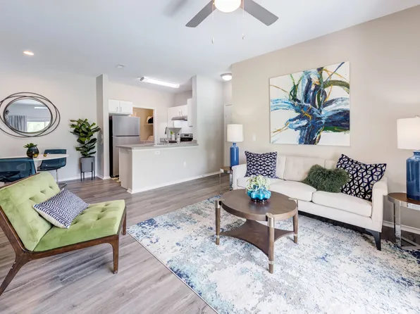 Avalon Oaks Apartments