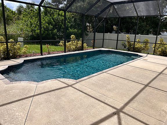 5th image of 1305 Heath Ln