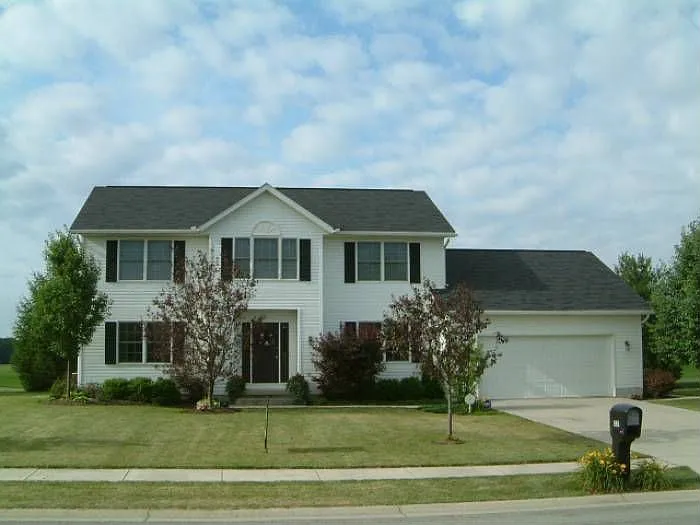 331 Hays Ave photo 1