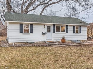 425 Madison Ave S, Edina, MN 55343