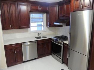 6927 75th St, Middle Village, NY 11379