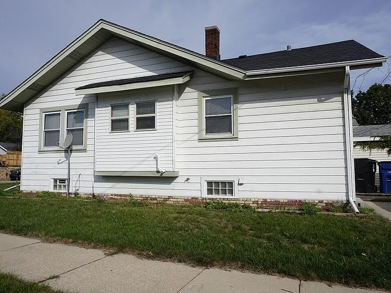 2601 Cottonwood Ct — Photo 17