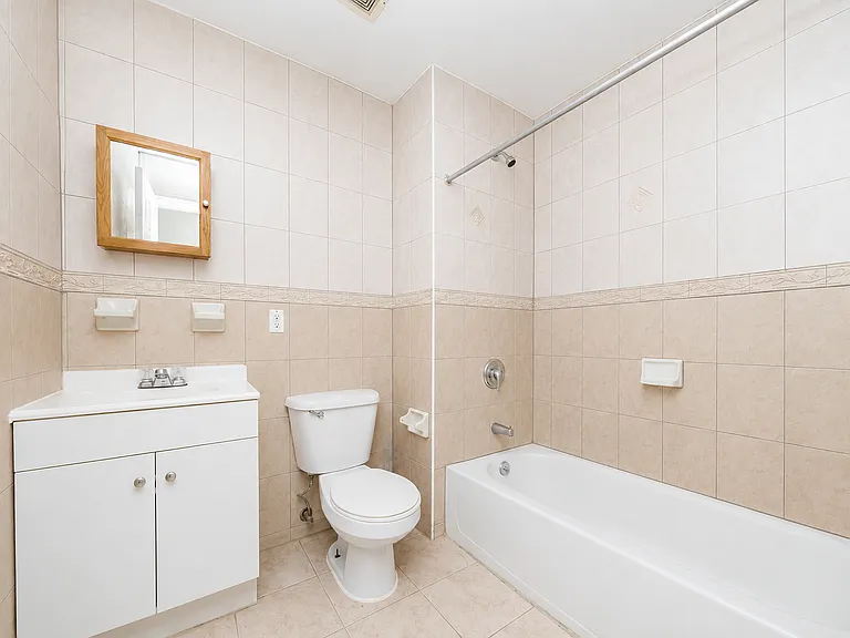 97 Stockton St #2 — Photo 10