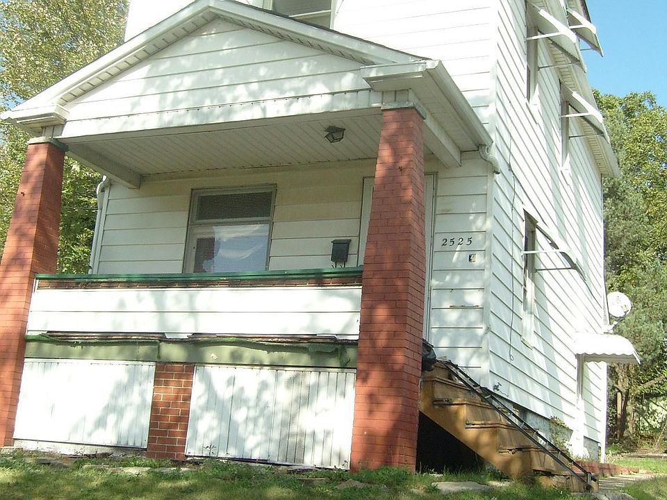 1st image of 2525 Hunter Ave