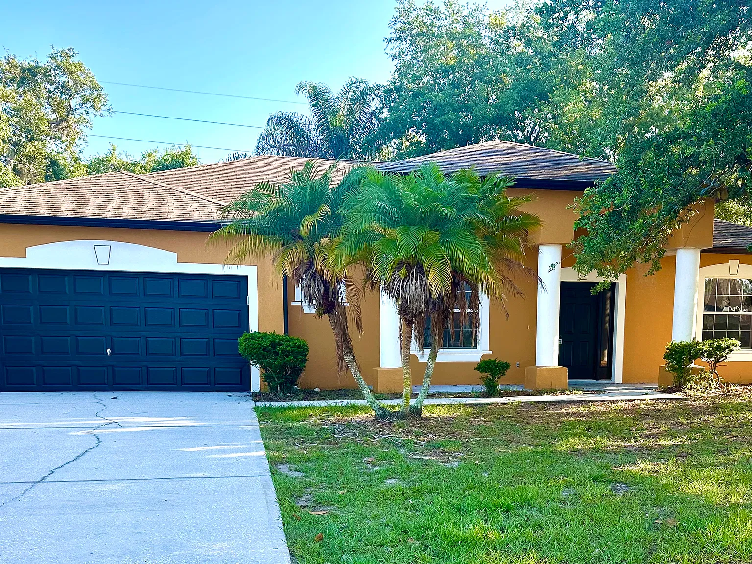 3 bed, 2556 sqft, $2,199 — Photo 1