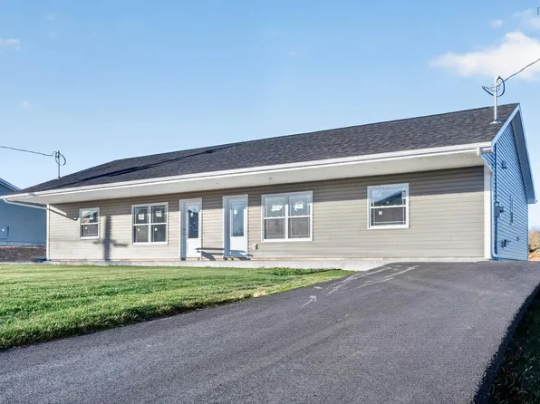 258 Cossitt Heights Dr, Sydney, NS B1P 7E8