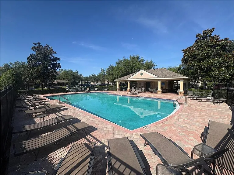 4605 Barnstead Dr — Photo 16