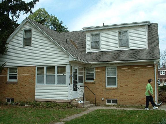 2nd image of 938 Blackburn St SW