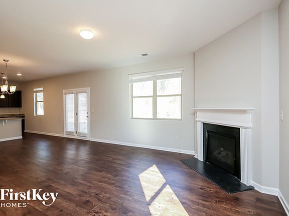 3rd image of 80 Thimbleberry Dr