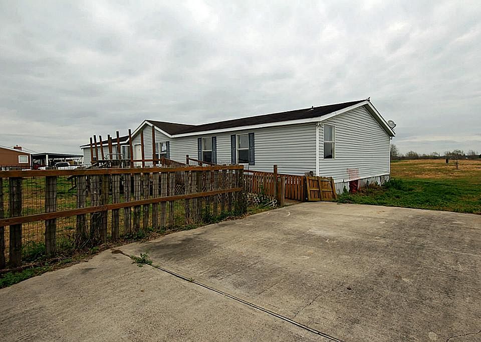 1st image of 13435 Amanda Dr