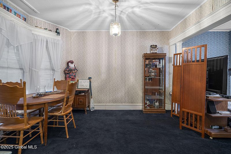 5th image of 194 Kent Street
