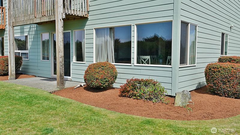 3rd image of 643 Ocean Shores Boulevard NW #102