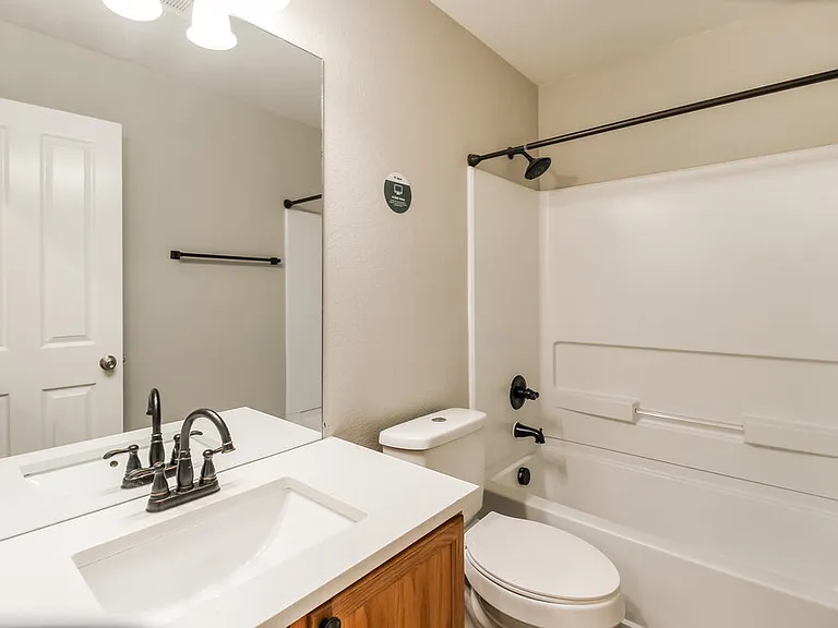 1721 Duck Cove Dr — Photo 14