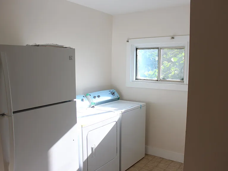 600 Mayland Ave SW — Photo 6