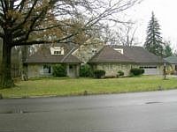 1st image of 2870 Center Dr