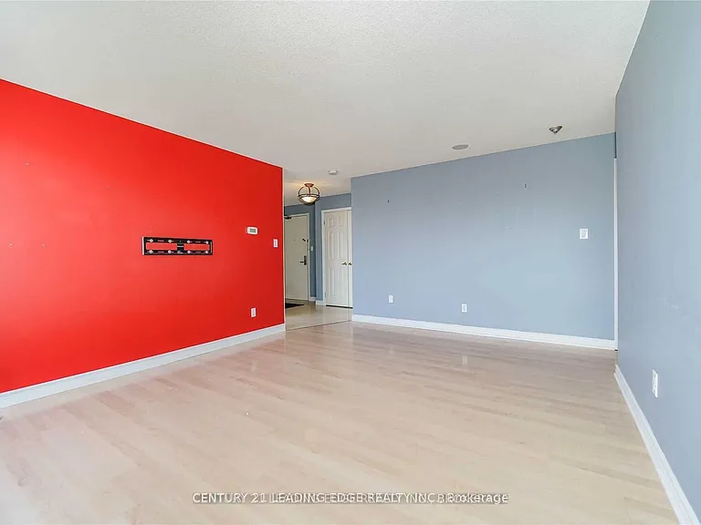 67 Caroline St S #8A — Photo 13
