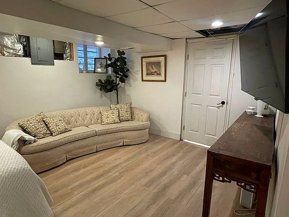 2nd image of 5708 Southwest Ave #2