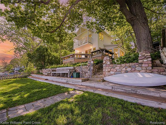 3rd image of 227 Ora Rd