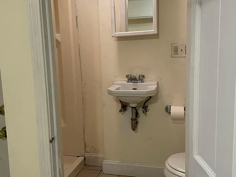 17 Worthington St #B — Photo 7