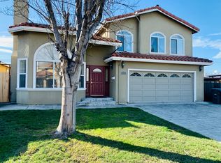 10373 Menhart Ln, Cupertino, CA 95014