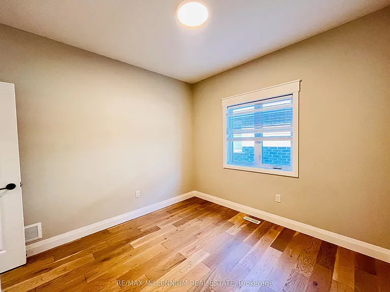 7 Rea Ct — Photo 8
