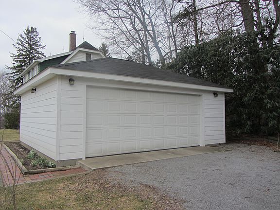 5th image of 931 Beechwood Blvd