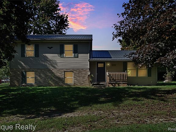 2nd image of 4185 Jones Rd