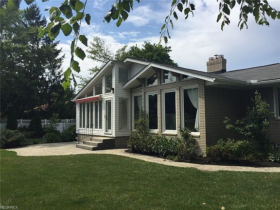 5th image of 10129 Lynn Dr