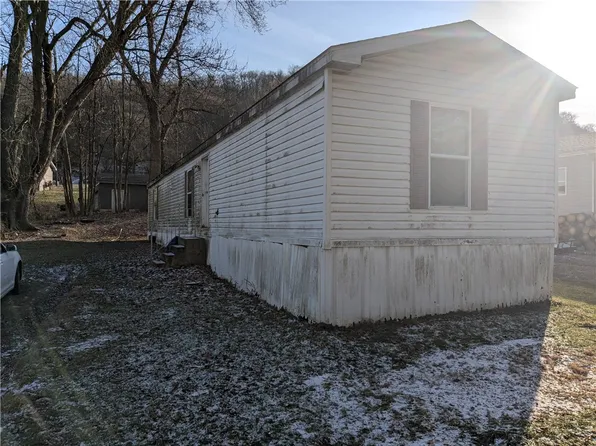 127 Corvi St, Bolivar, PA 15923