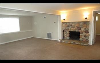4th image of 10515 Ashworth Ave N