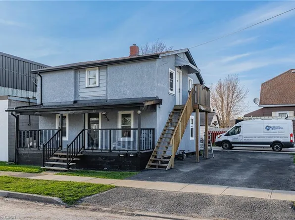 56 Decew St, Pt Colborne, ON L3K 1C1