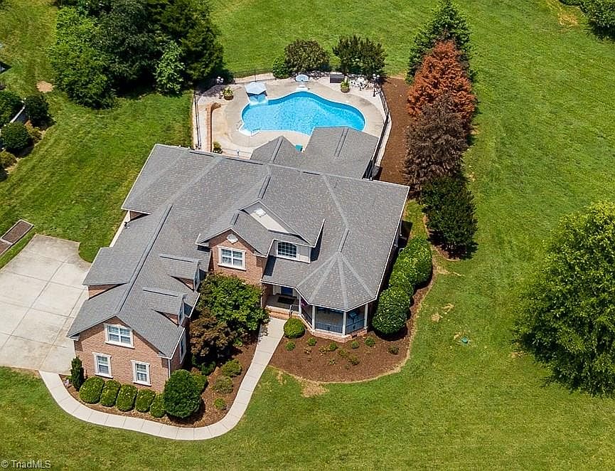 1st image of 6100 Colwyn Ct