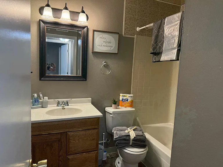 2737 O Ave NW #1 — Photo 5