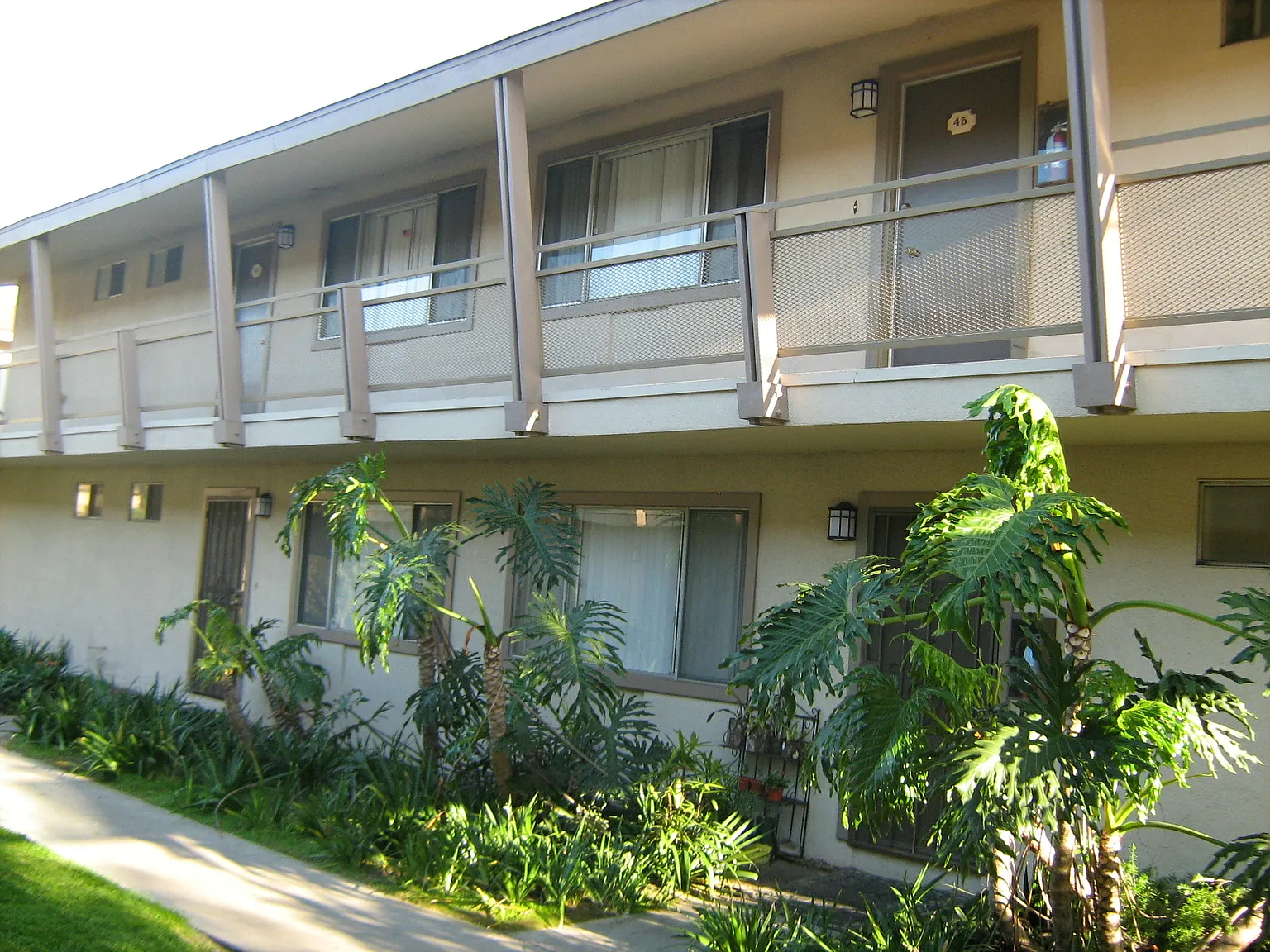 Pacifica Apartments — Photo 3