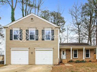 155 Barrington Dr E, Roswell, GA 30076